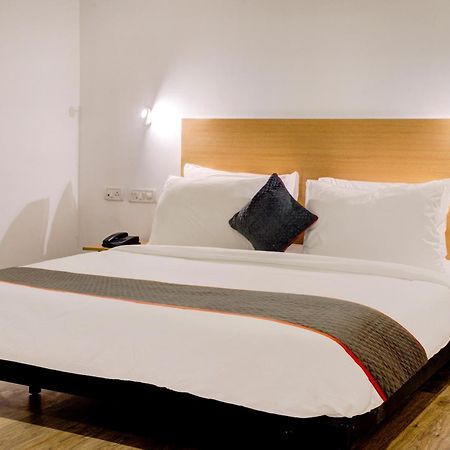 Hotel Qubic Near Igi Delhi Airport Νέο Δελχί Εξωτερικό φωτογραφία