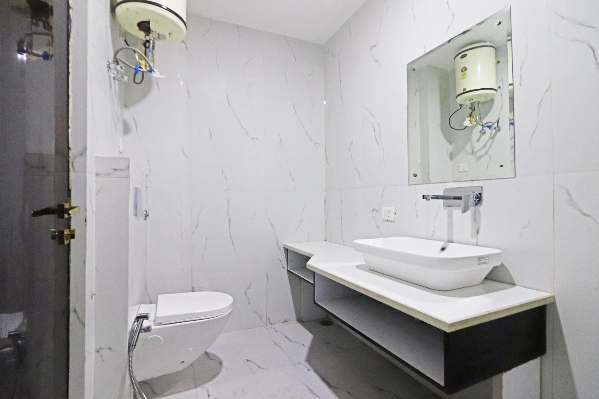 Hotel Qubic Near Igi Delhi Airport Νέο Δελχί Εξωτερικό φωτογραφία