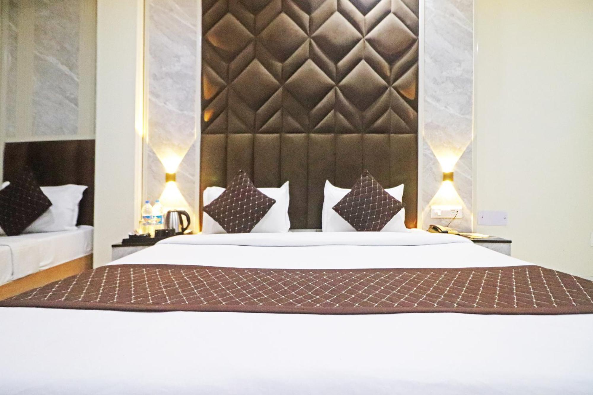 Hotel Qubic Near Igi Delhi Airport Νέο Δελχί Εξωτερικό φωτογραφία